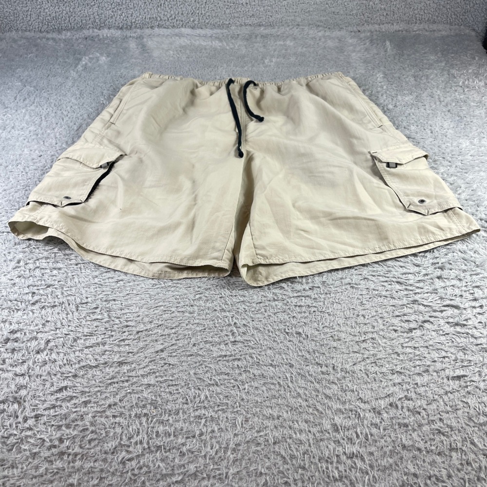 Columbia Sportswear Mens XL Tan Khaki Cargo Shorts Nylon Mesh Lined AM4627